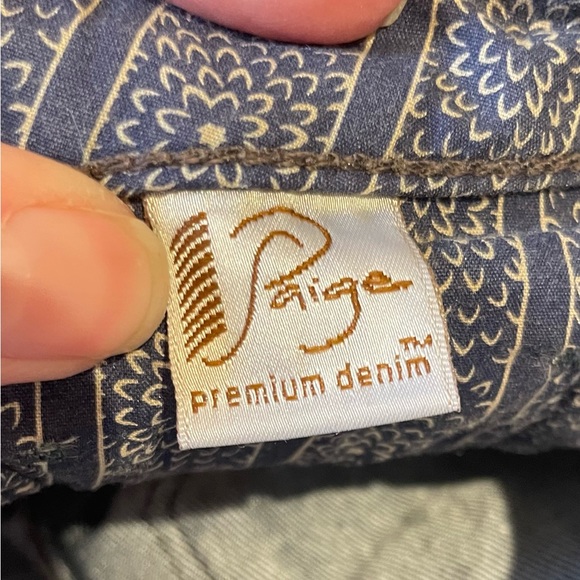 Paige Laurel Canyon low rise boot cut jeans - Picture 8 of 9